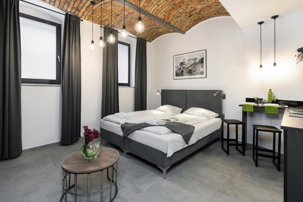 Level -1 Loft Apartments City Center Kopernika Poznaň Exteriér fotografie